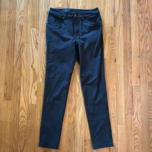 Lululemon sz 28 men’s pants ABC pant